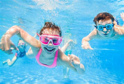 swimming pool games|20 Fun Swimming Pool Games .